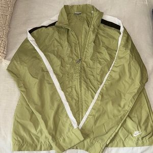 Vintage Nike wind breaker